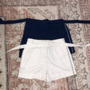 White/Navy high waisted stretchy shorts with belt
